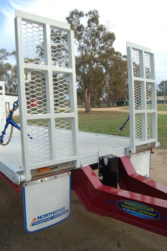 Bogie Axle Tag Trailer front Ramps