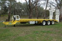 Tri Axle Tag Trailers