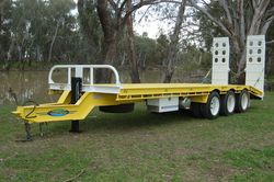 Tri Axle Tag Trailer